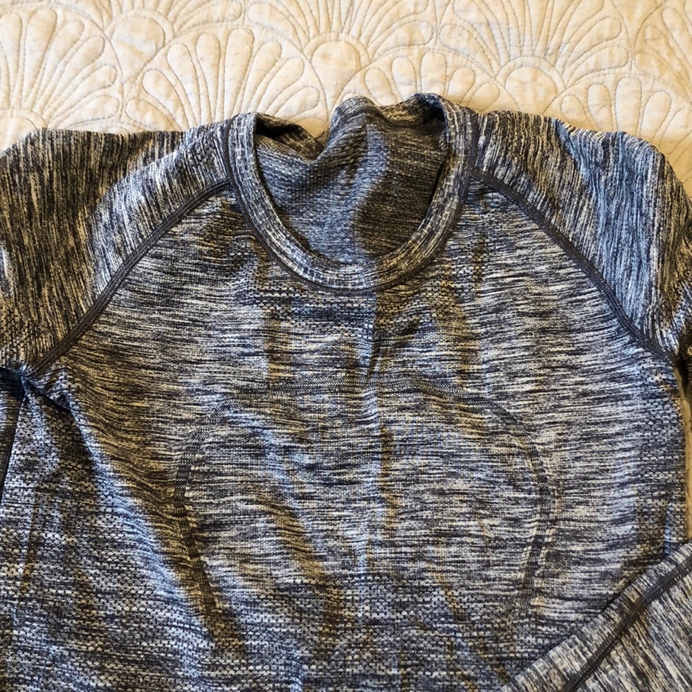Lululemon Long sleeve swiftly